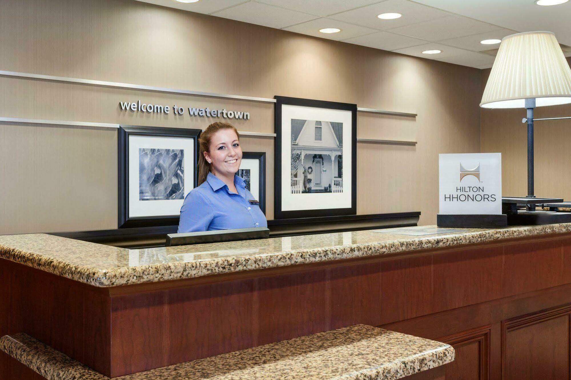 Hampton Inn Watertown Exterior foto