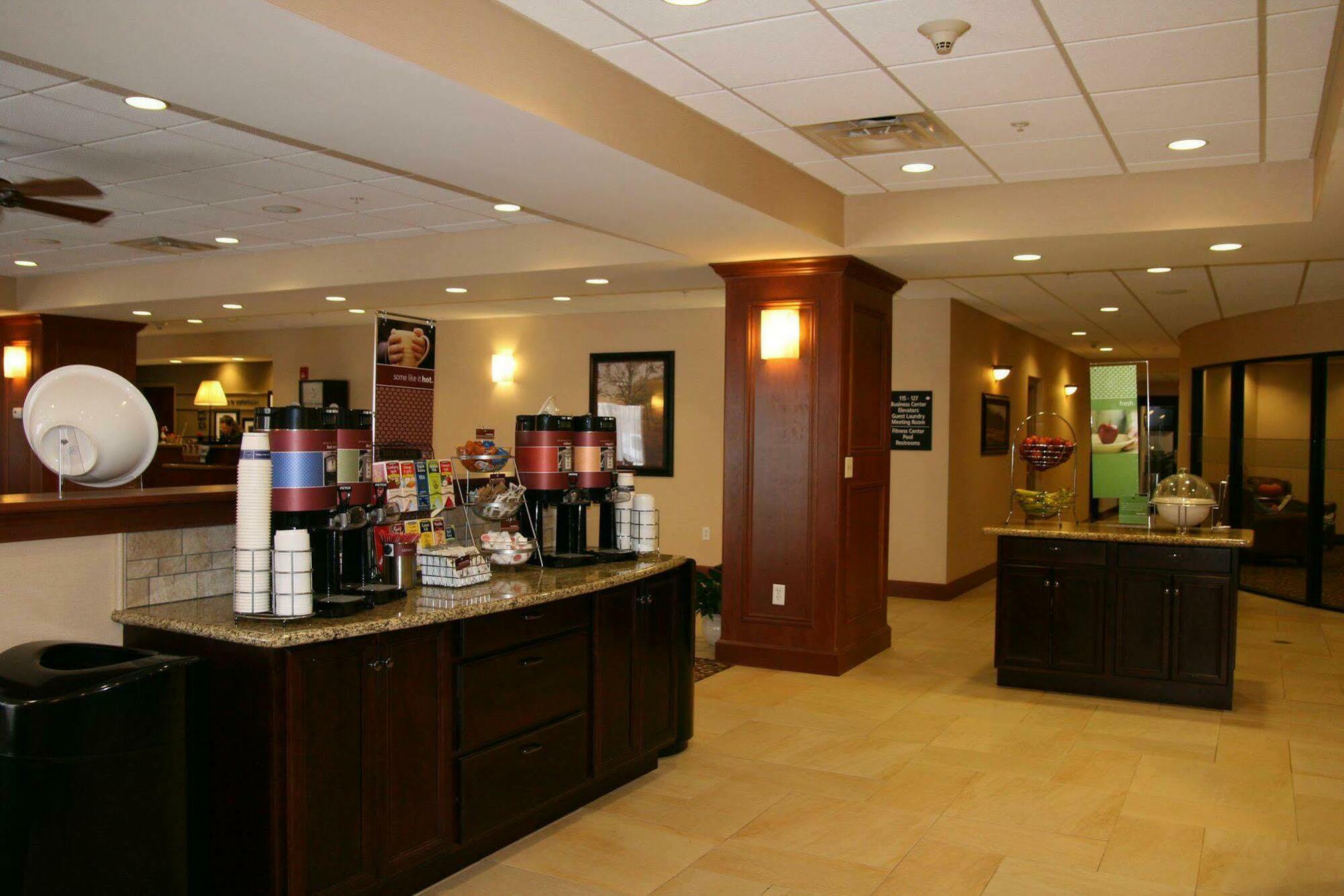 Hampton Inn Watertown Restaurant foto
